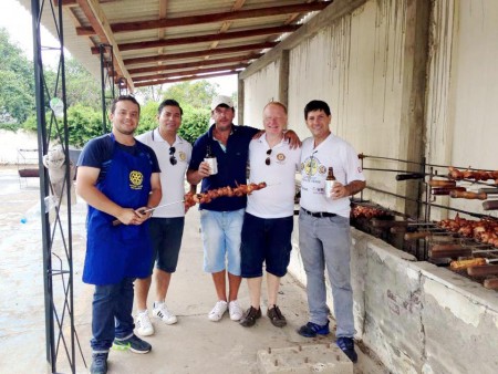 A equipe da churrasqueira